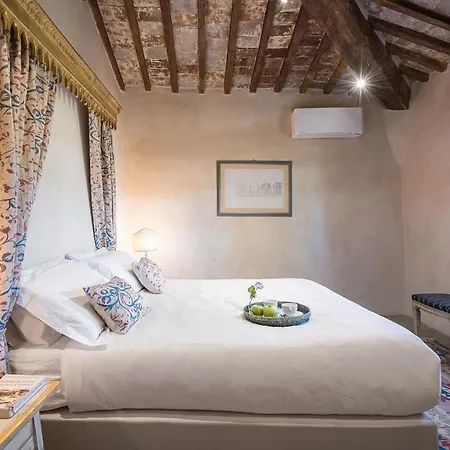 Luxury Ada Umbria Tuscany Border With Pool Villa
