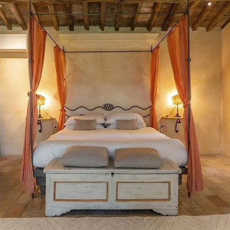 Luxury Ada Umbria Tuscany Border With Pool Villa